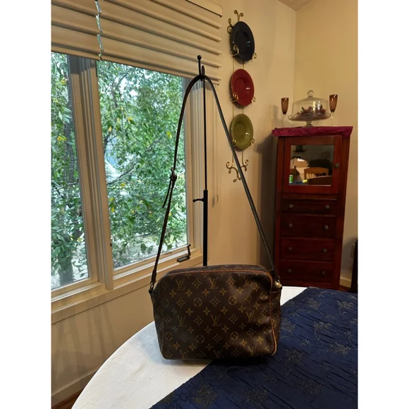 Louis Vuitton Brown & Tan Nile Monogram Crossbody Bag - Picture 5 of 15